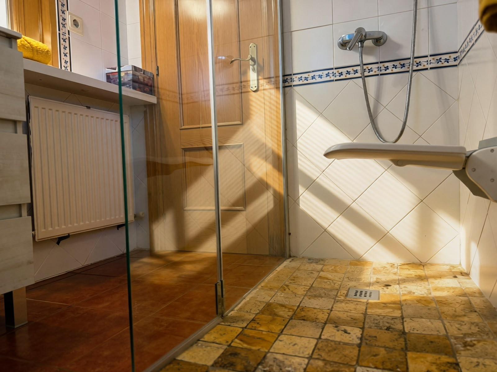 Habitaciones y Baños